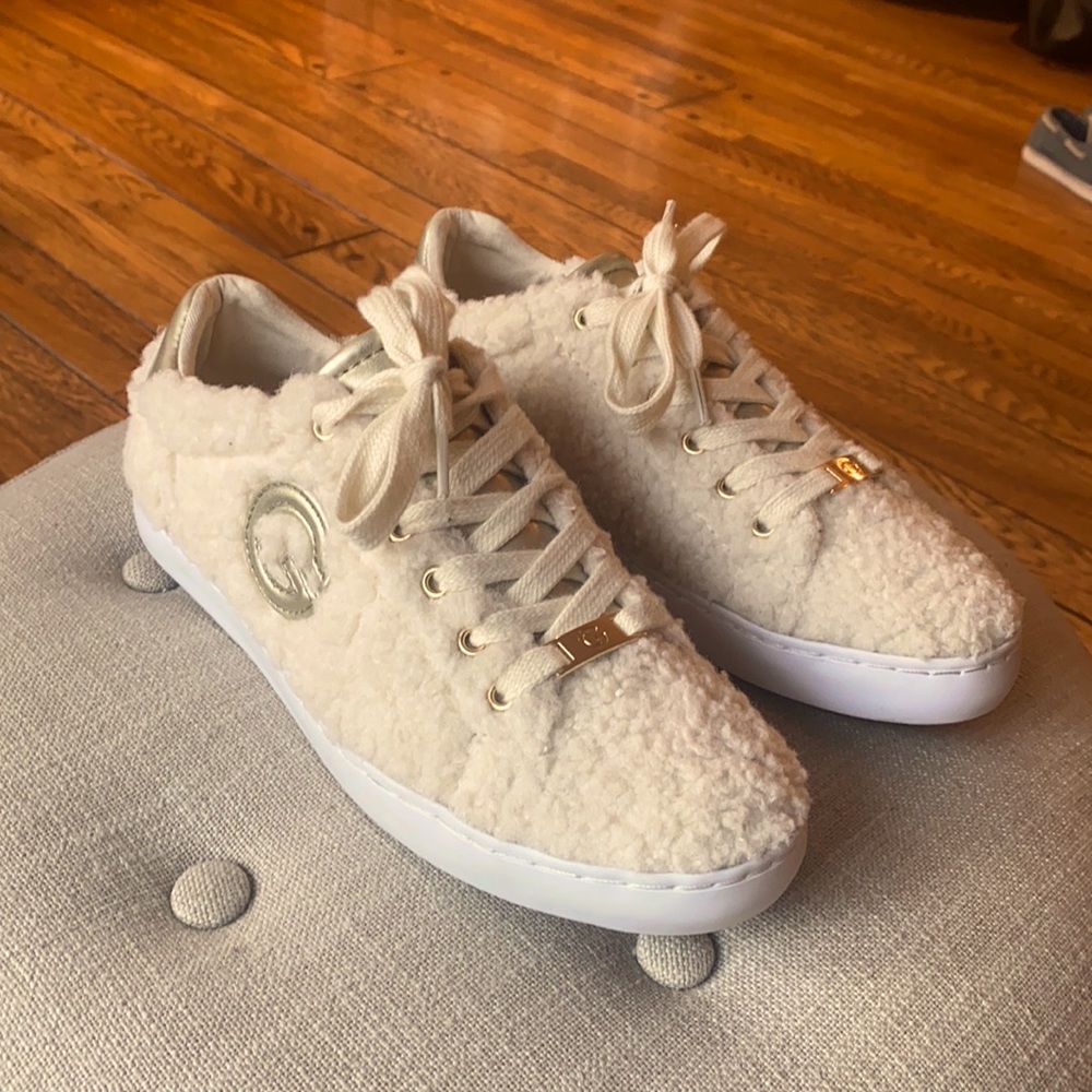 GBG Los Angeles Cream Fuzzy Sneakers